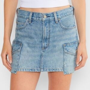 Aritzia Denim forum color 7 yrs Blue Taboo The '90s Cargo Mini Denim Skirt